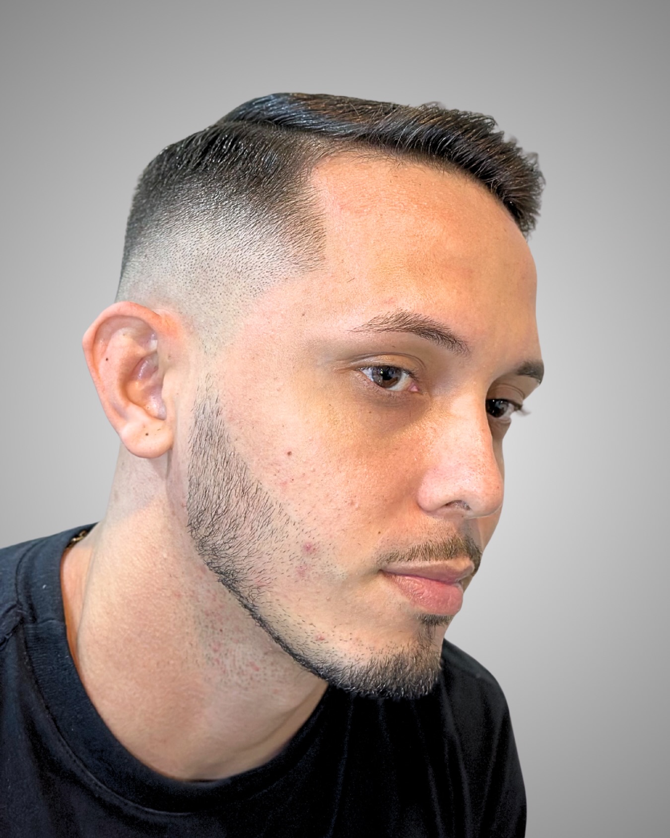 Corte degradê alto esfumado — trabalho da Alves Barbearia